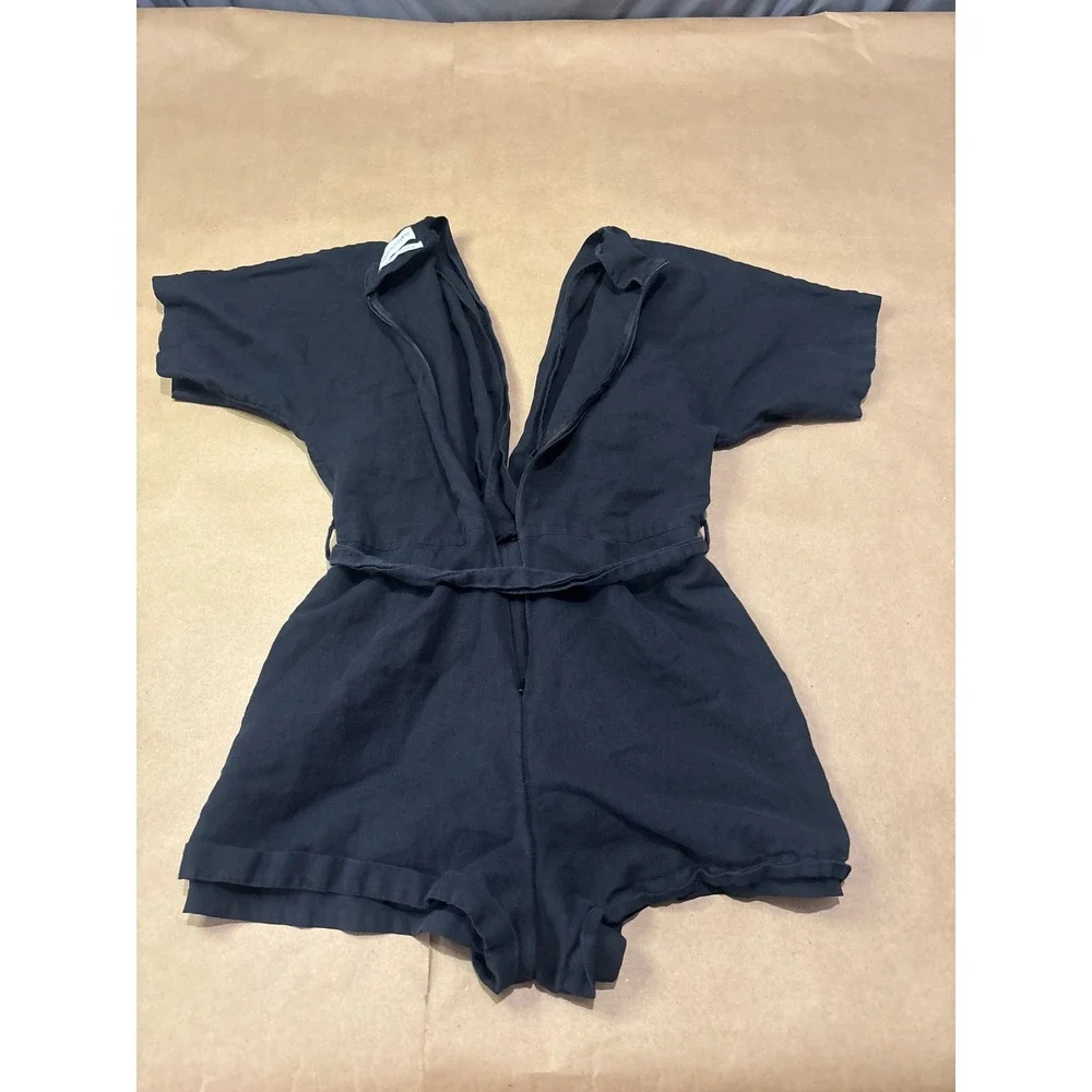 Urban Outfitters this chic